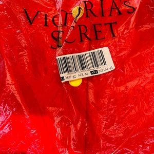 Victoria Sports  Jacket new Medium